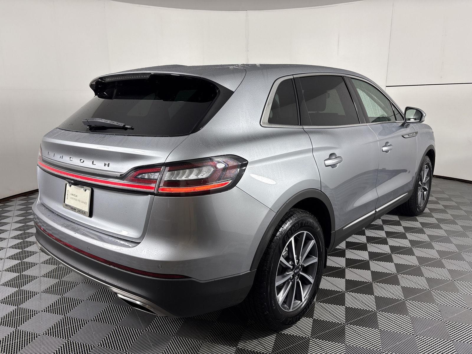Certified Used 2022  Lincoln Standard image 39