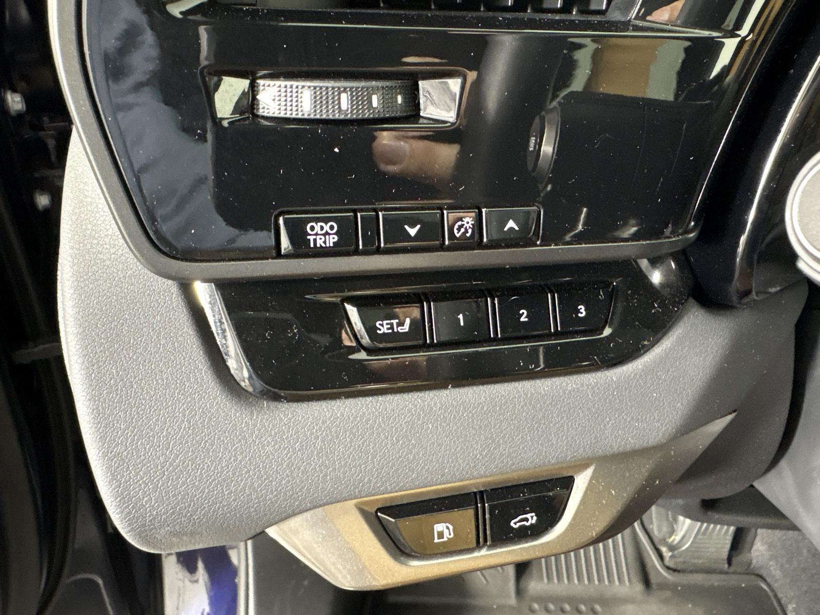 Certified Used 2025 Nightfall Mica Lexus Premium image 6