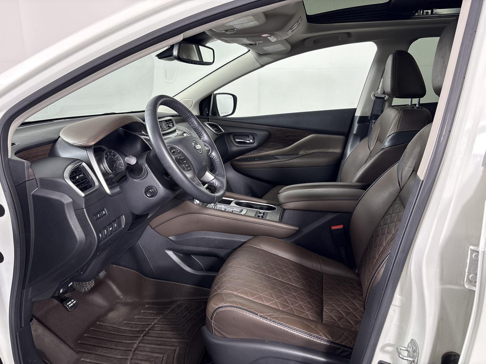 Used 2020 Pearl White Tricoat Nissan Platinum image 7