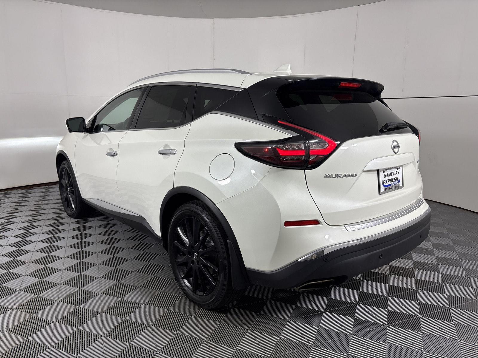 Used 2020 Pearl White Tricoat Nissan Platinum image 22