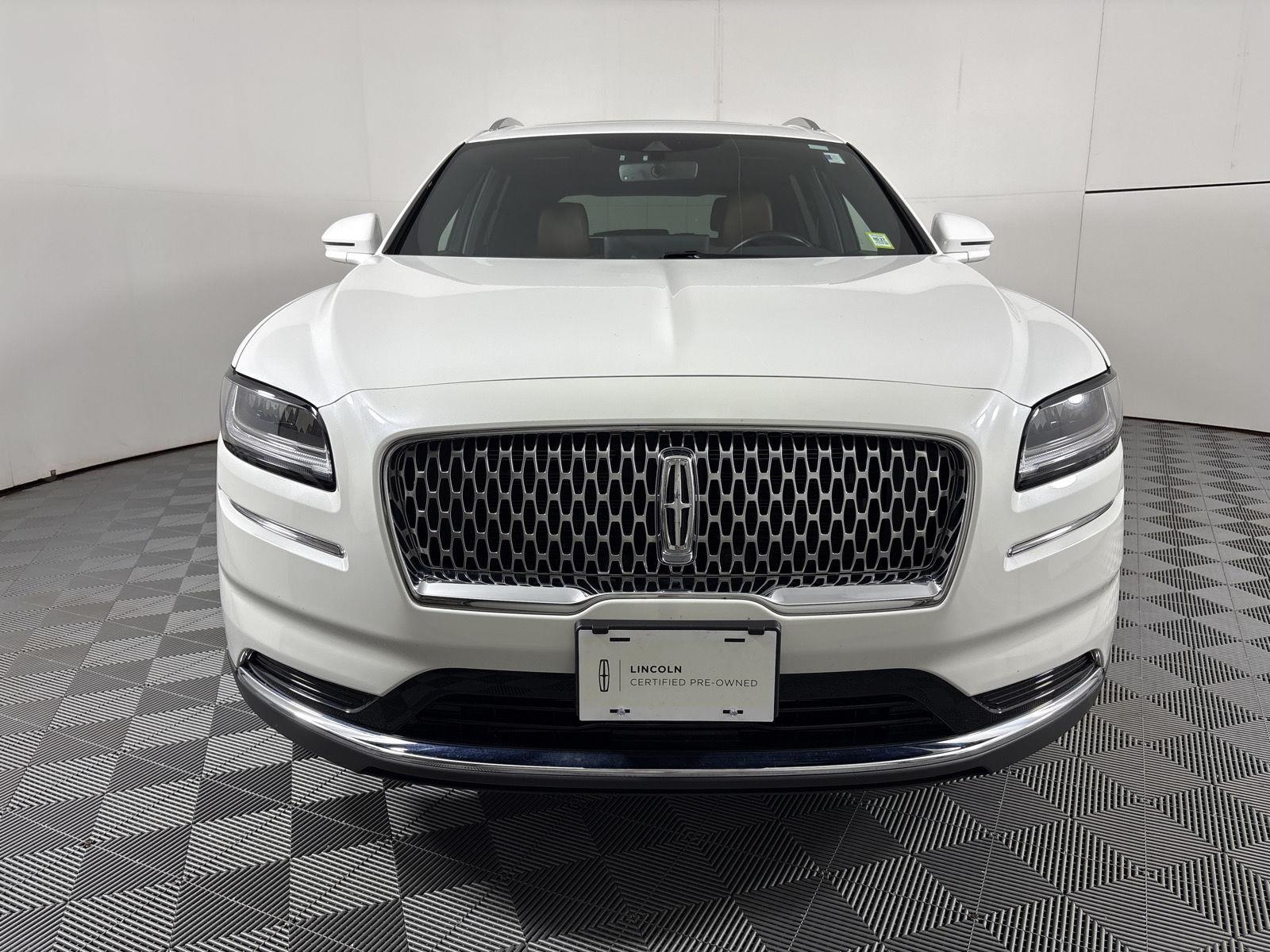 Certified Used 2023 Pristine White Metallic Tri-Coat Lincoln Reserve image 2
