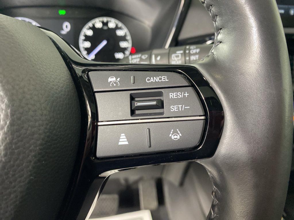 Used 2024 Canyon River Blue Metallic Honda EX-L image 25