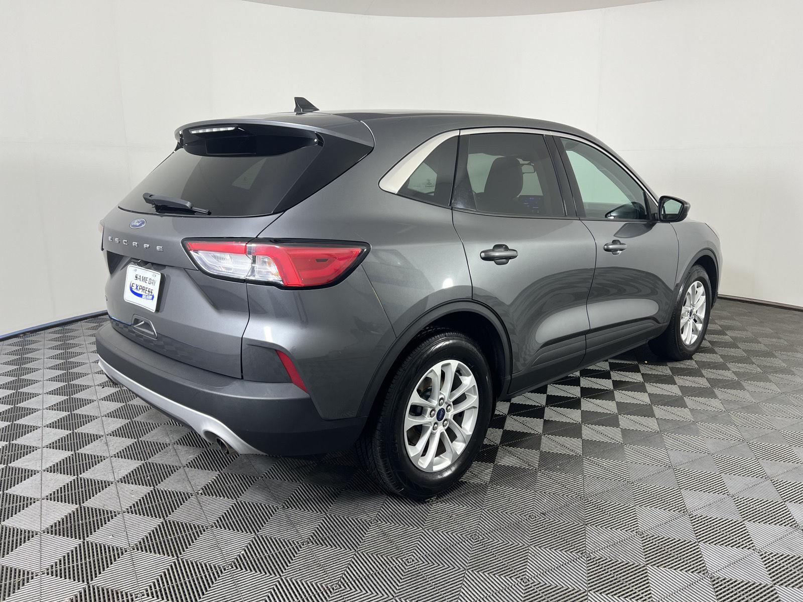 Used 2021 Carbonized Grey Ford SE image 24