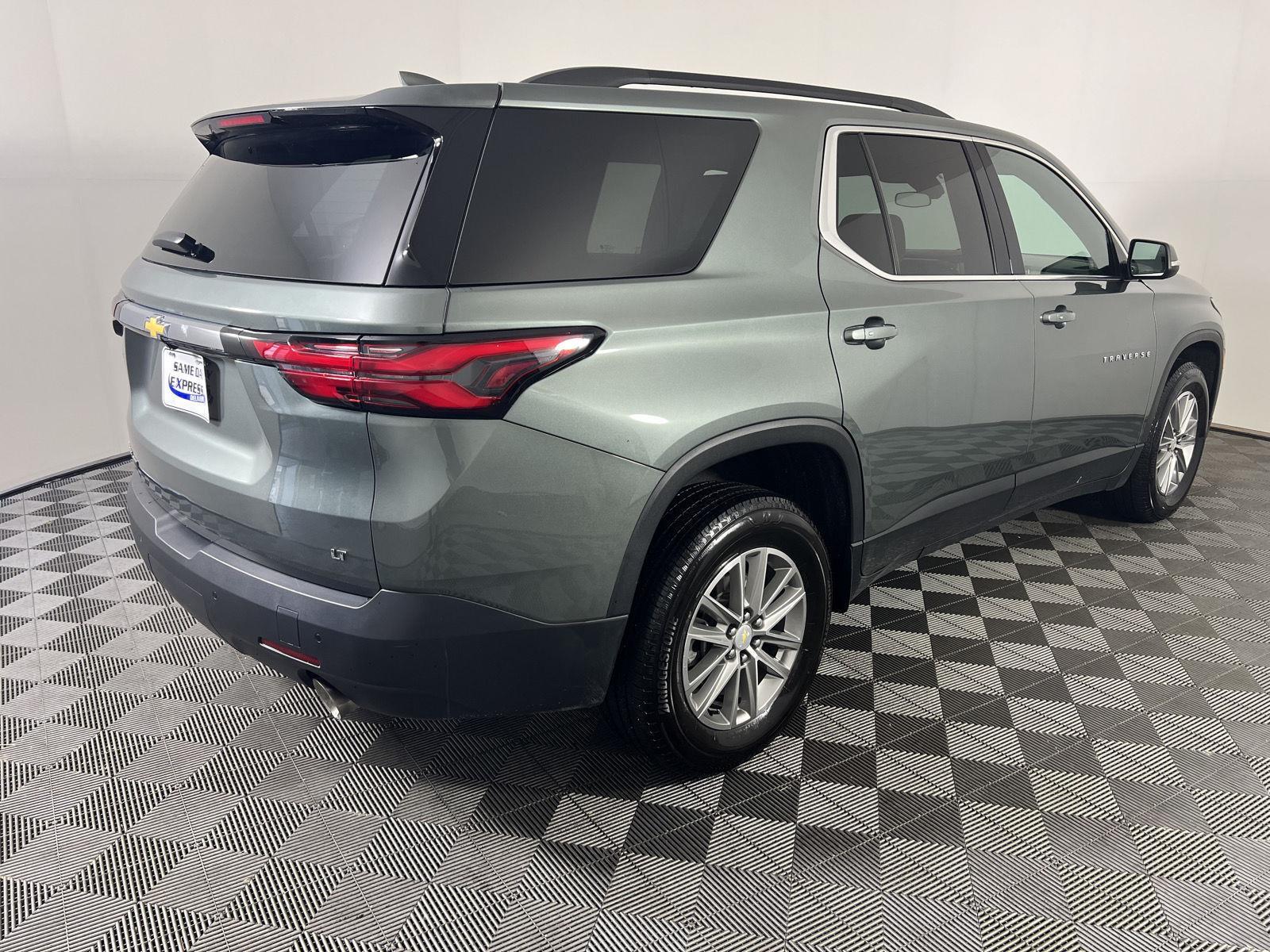 Used 2023 Silver Sage Chevrolet LT Leather image 26