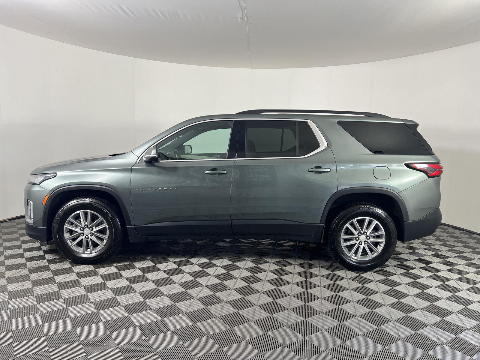Used 2023 Silver Sage Chevrolet LT Leather image 28