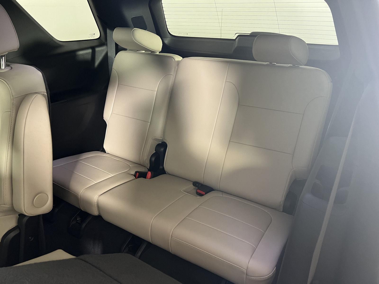 Used 2023 Silver Sage Chevrolet LT Leather image 20