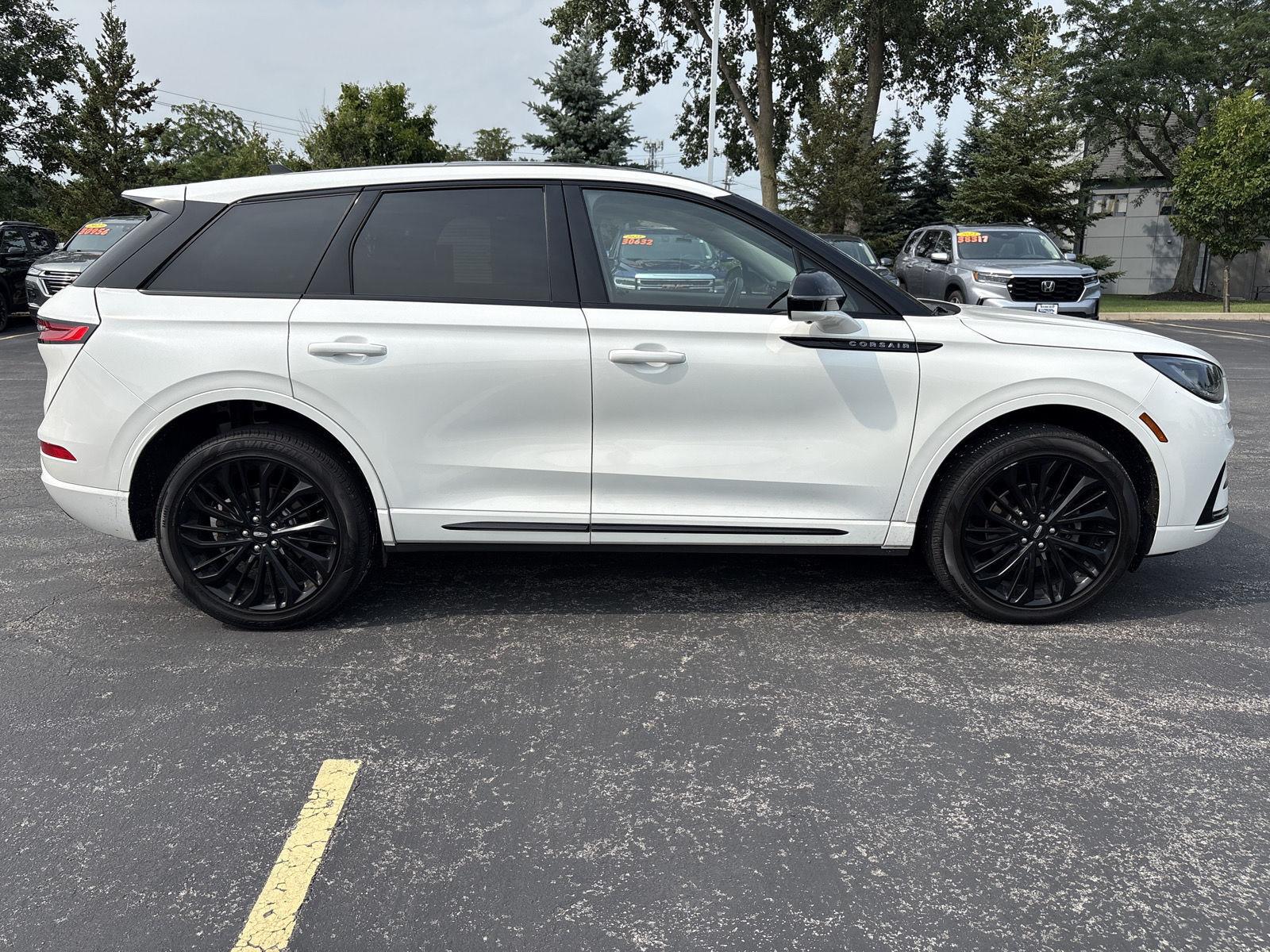 Certified Used 2023 Pristine White Metallic Tri-Coat Lincoln Standard image 21