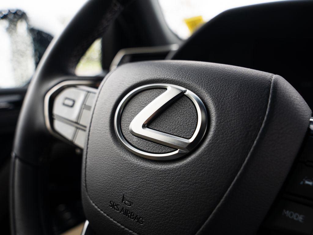 Certified Used 2025 Eminent White Pearl Lexus LX 700h Luxury image 24