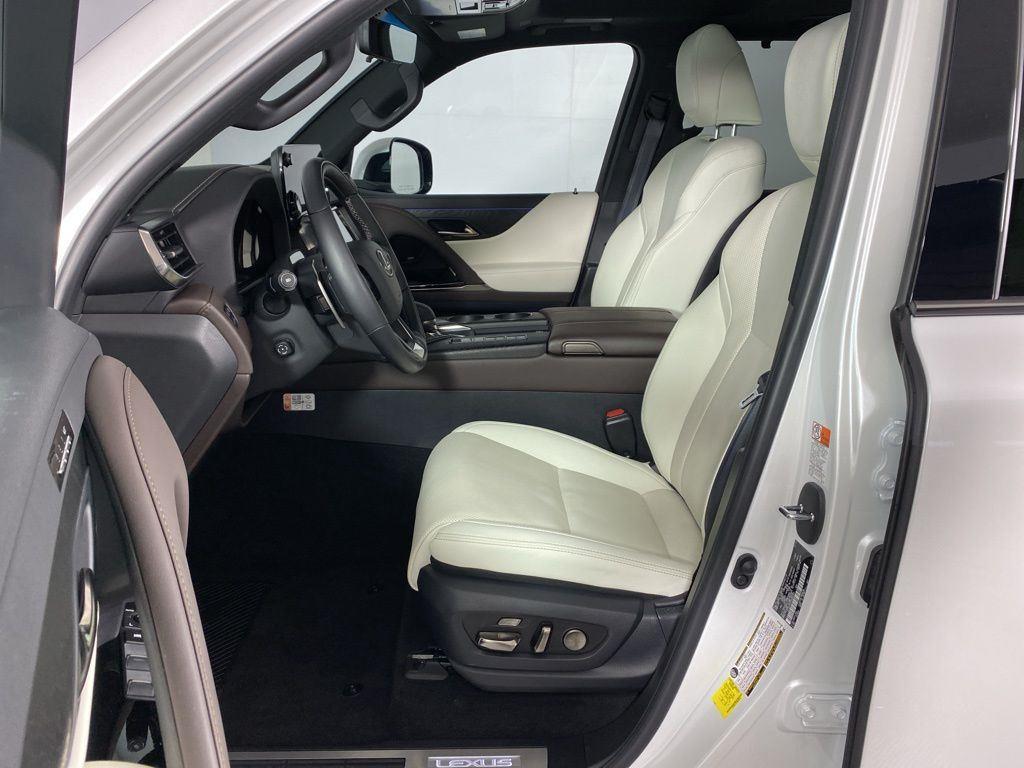 Certified Used 2025 Eminent White Pearl Lexus LX 700h Luxury image 60