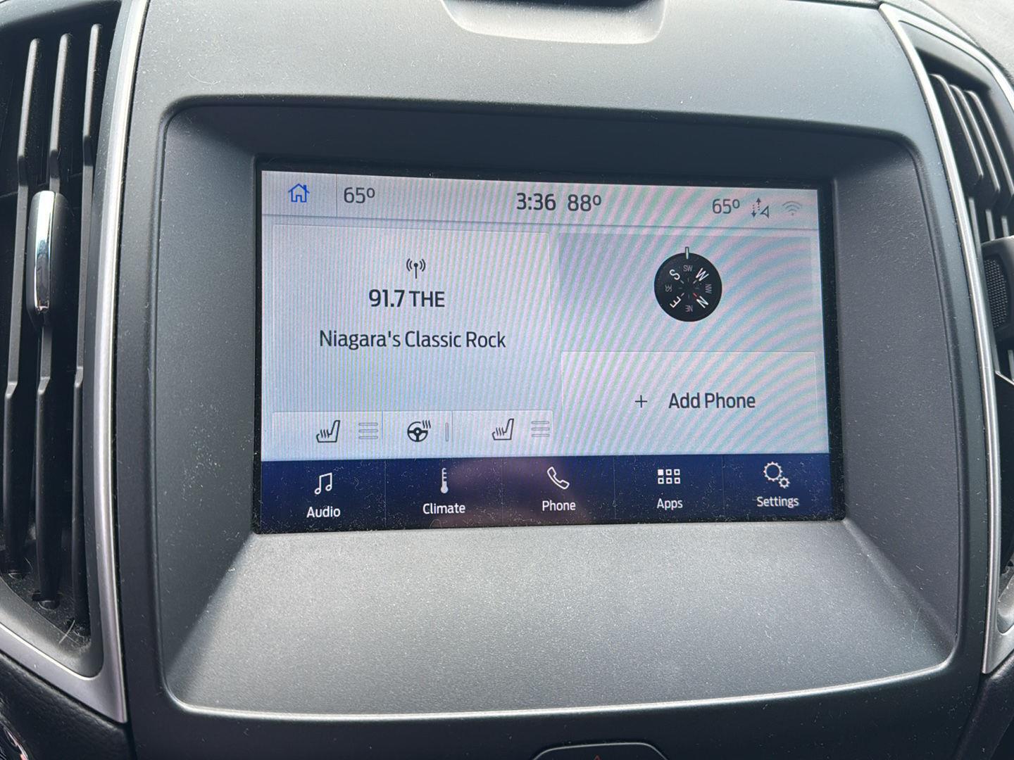 Used 2020 Magnetic Ford SEL image 7