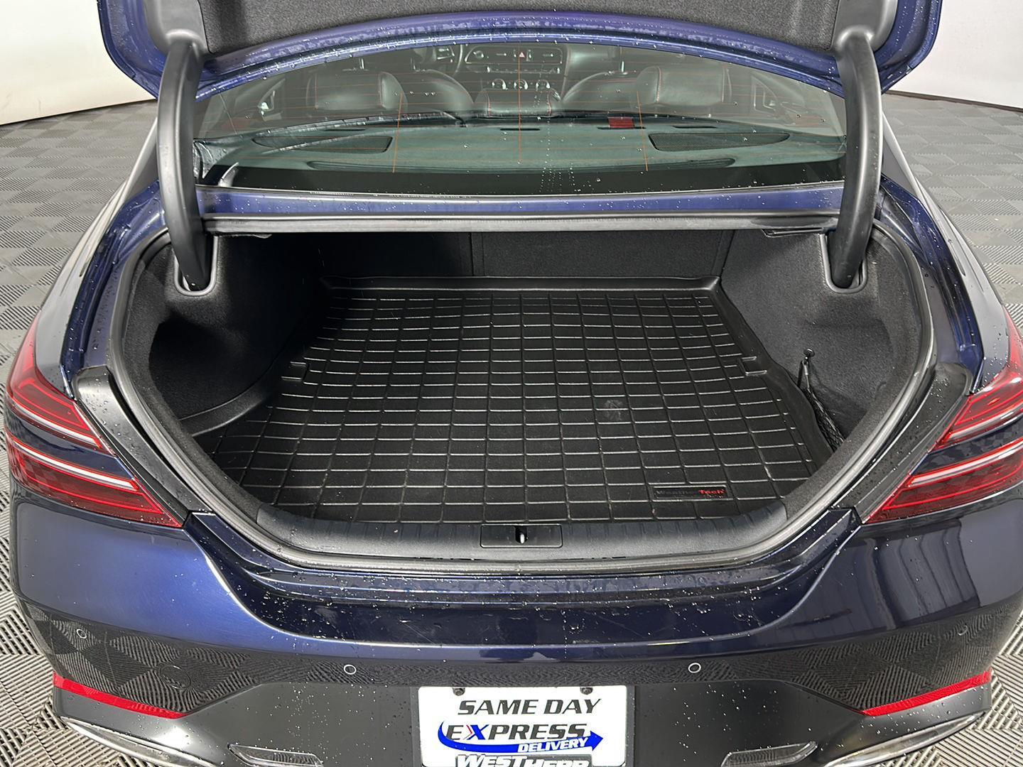 Certified Used 2023 Capri Blue Genesis 3.3T image 7