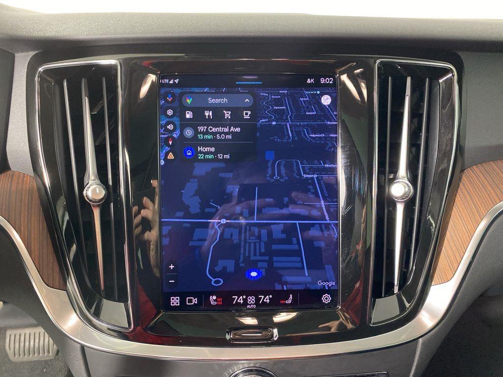 Certified Used 2023 Crystal White Metallic Volvo Plus image 7
