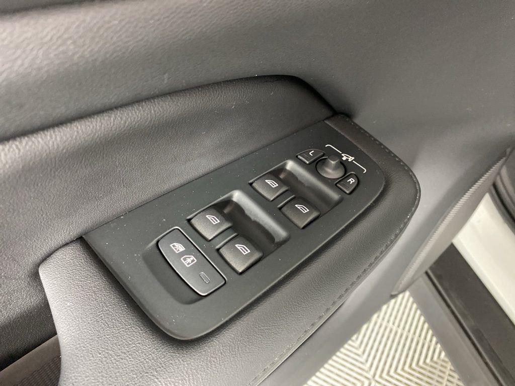 Certified Used 2023 Crystal White Metallic Volvo Plus image 21