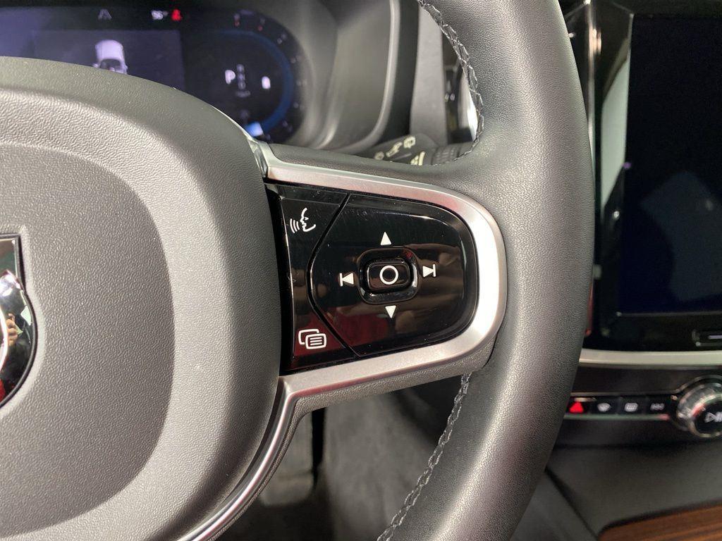 Certified Used 2023 Crystal White Metallic Volvo Plus image 25
