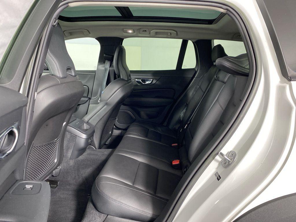 Certified Used 2023 Crystal White Metallic Volvo Plus image 30