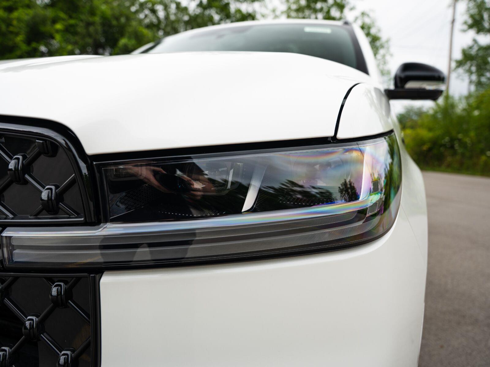 New 2026 Pristine White Metallic Tri-Coat Lincoln Reserve image 8