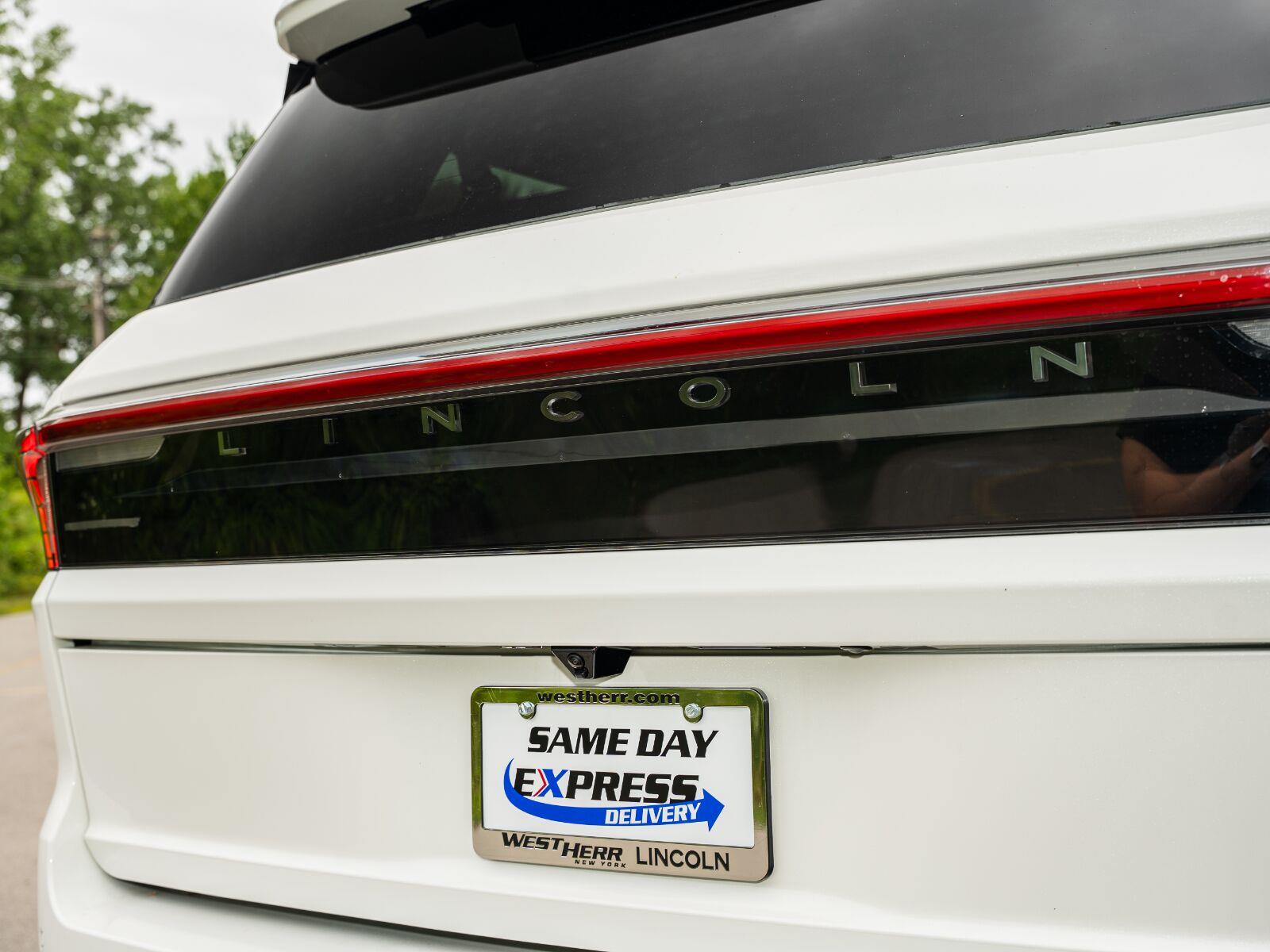 New 2026 Pristine White Metallic Tri-Coat Lincoln Reserve image 19