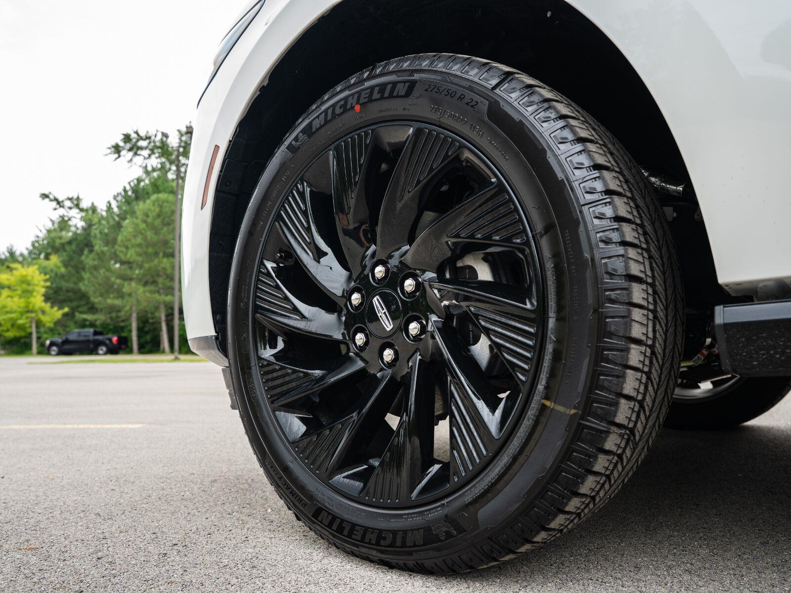 New 2026 Pristine White Metallic Tri-Coat Lincoln Reserve image 22
