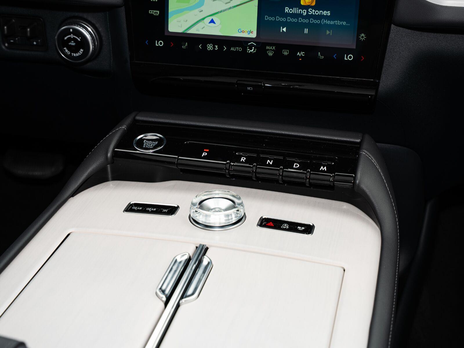 New 2026 Pristine White Metallic Tri-Coat Lincoln Reserve image 46