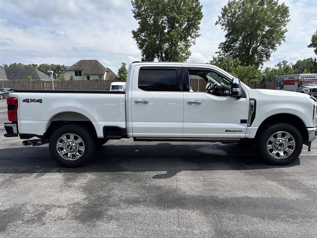 Used 2024 Star White Metallic Tri-Coat Ford LARIAT image 7