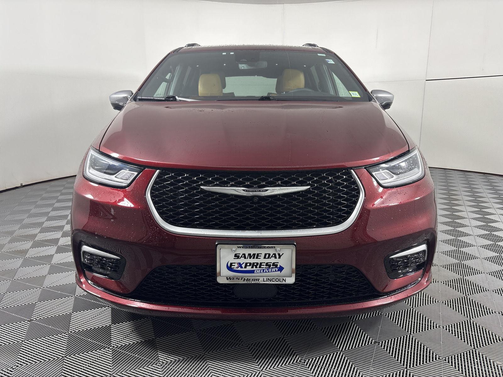 Used 2023 Velvet Red Pearlcoat Chrysler Hybrid Pinnacle image 2