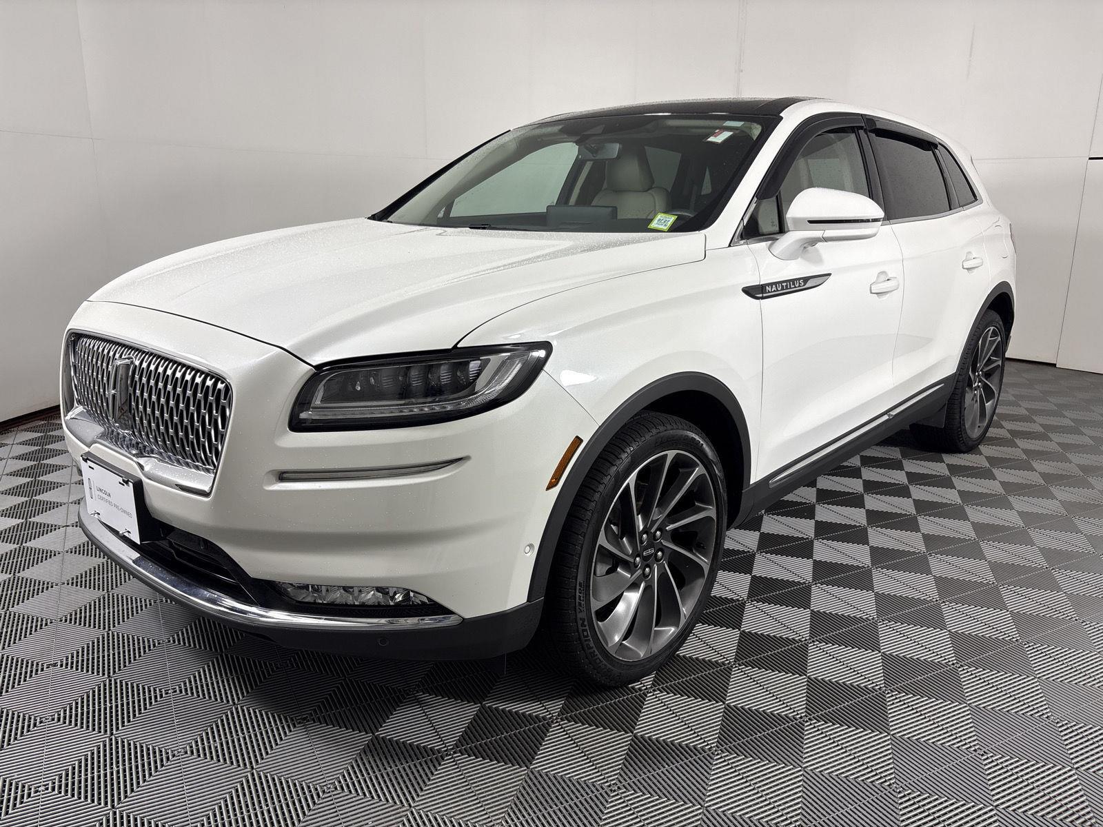 Certified Used 2022 Pristine White Lincoln Reserve image 3