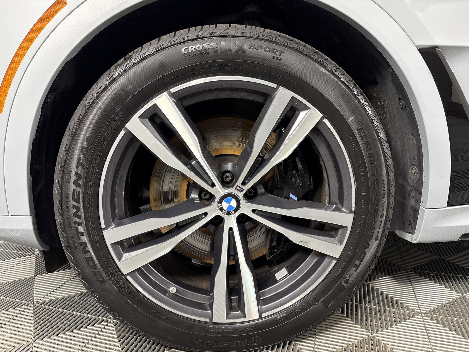 Used 2024 Brooklyn Grey Metallic BMW M60i image 4
