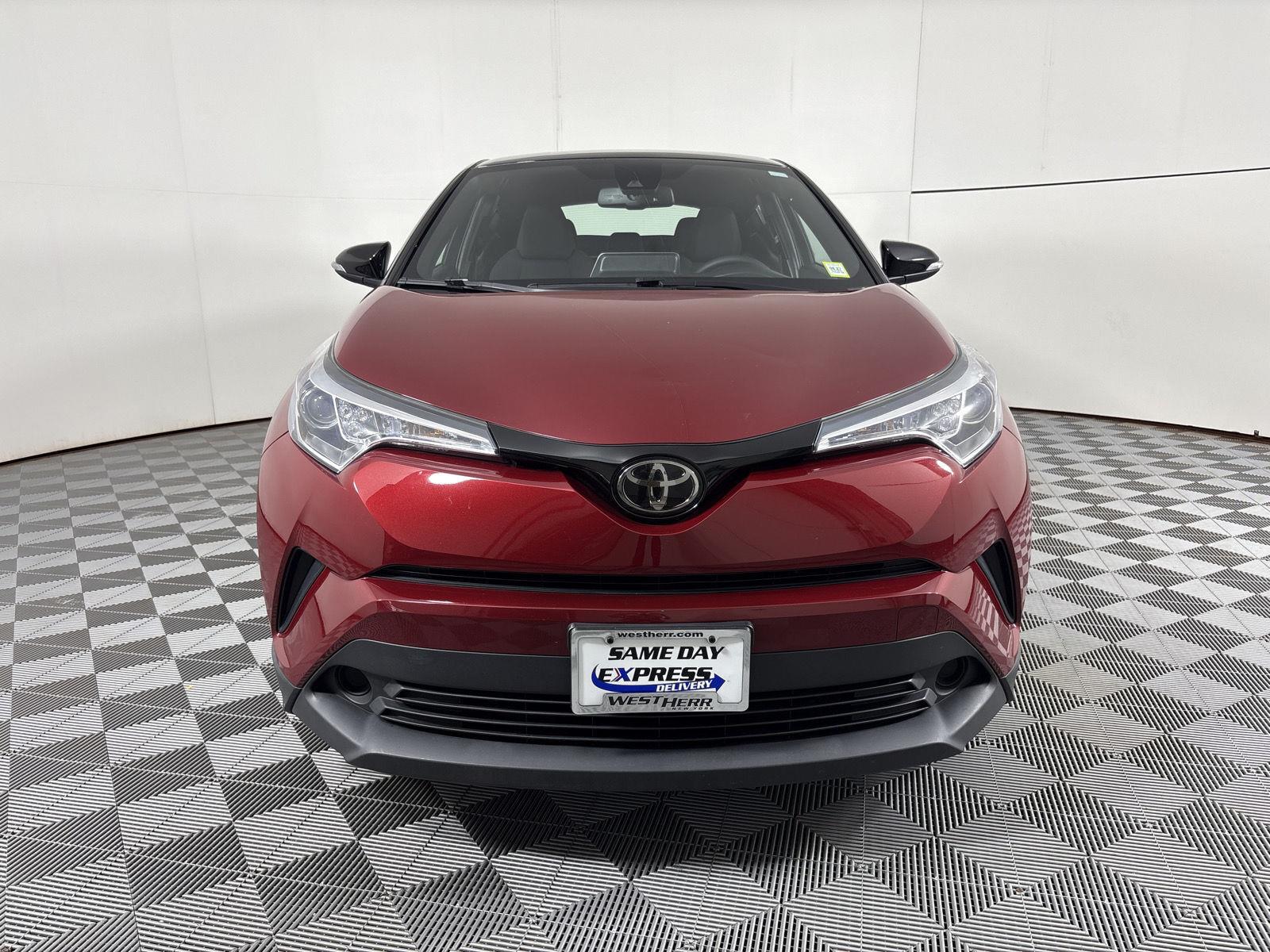 Used 2019 Ruby Flare Pearl w/Black Roof Toyota XLE image 2
