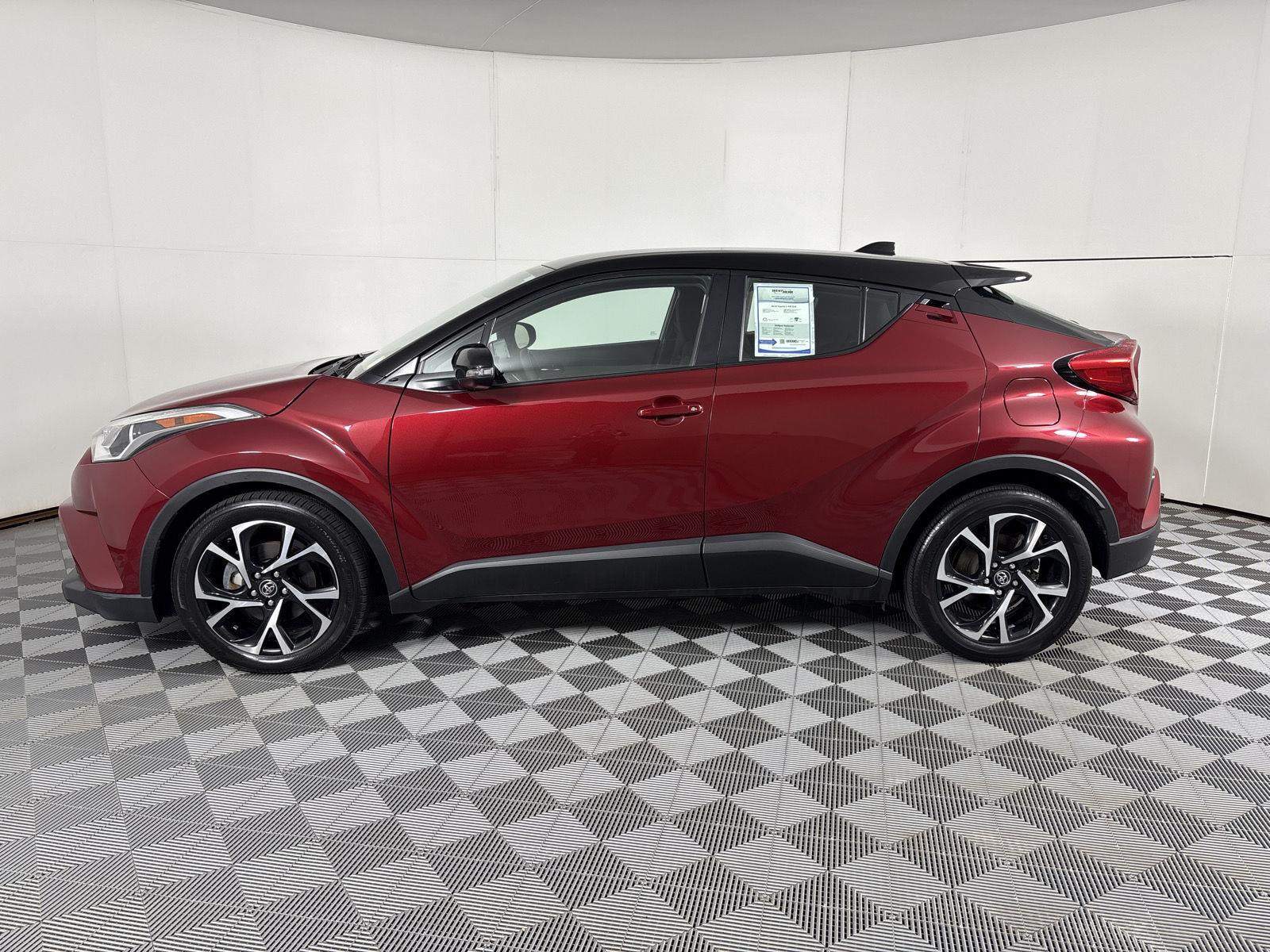 Used 2019 Ruby Flare Pearl w/Black Roof Toyota XLE image 13