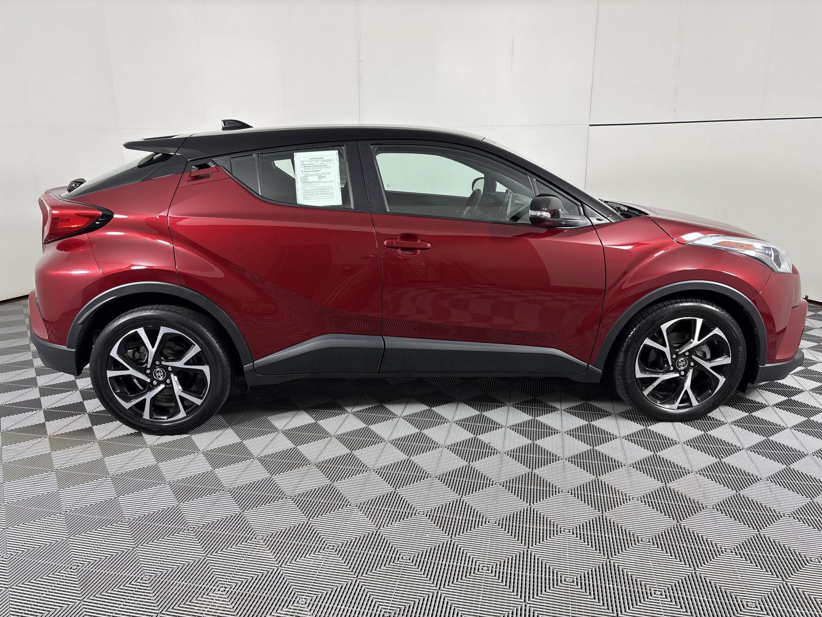 Used 2019 Ruby Flare Pearl w/Black Roof Toyota XLE image 21