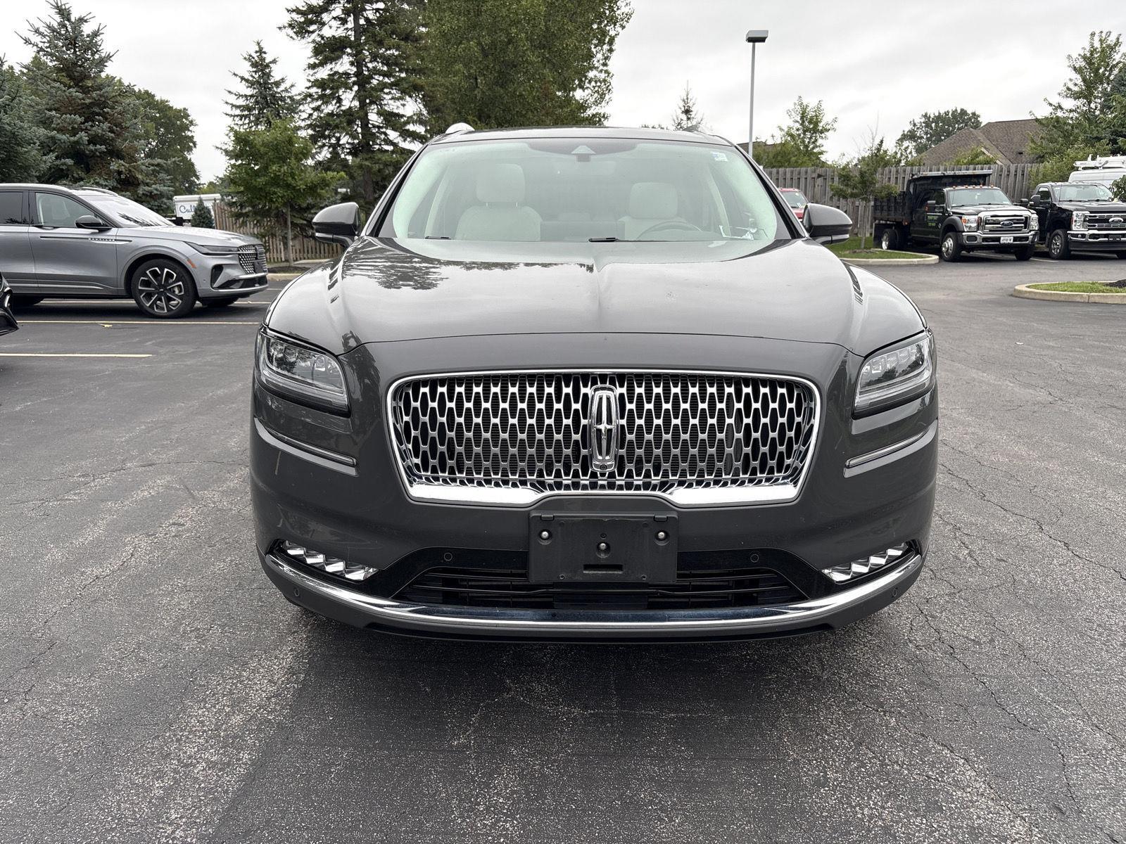 Certified Used 2023 Chroma Caviar Dark Gray Metallic Clearcoat Lincoln Black Label image 2