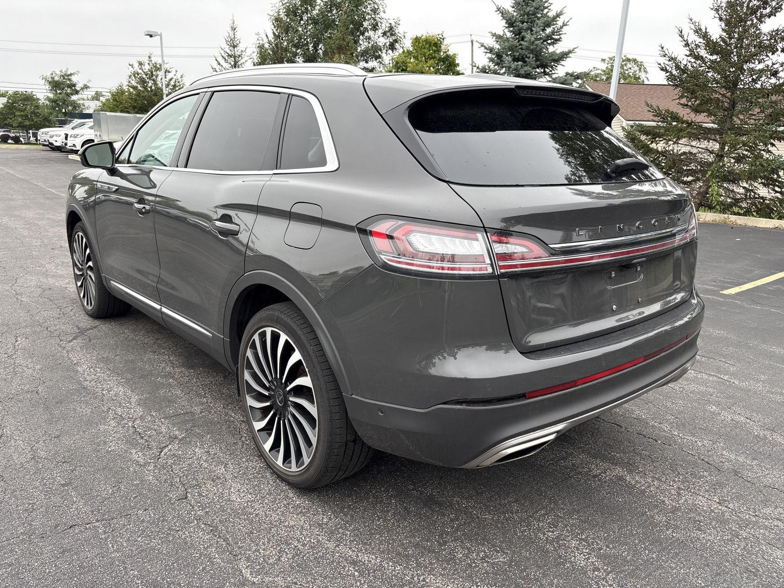 Certified Used 2023 Chroma Caviar Dark Gray Metallic Clearcoat Lincoln Black Label image 18