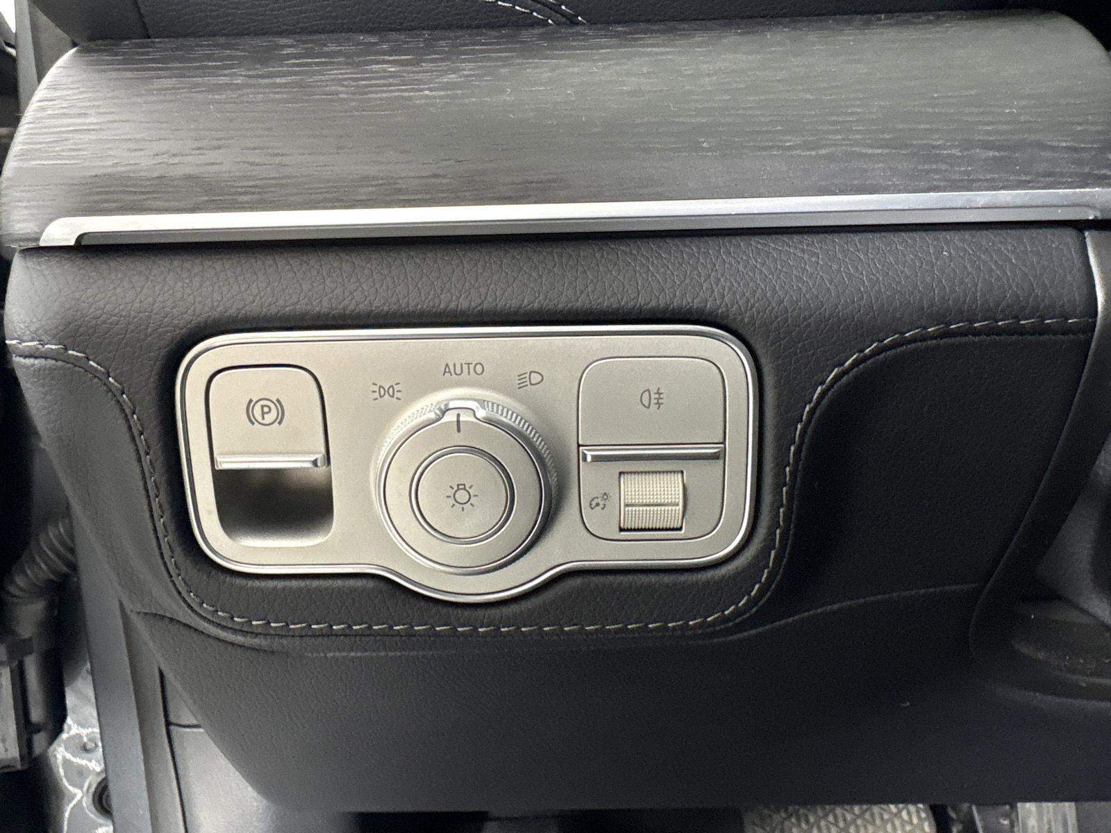 Certified Used 2025 Selenite Grey Metallic Mercedes-Benz GLE 450 image 7