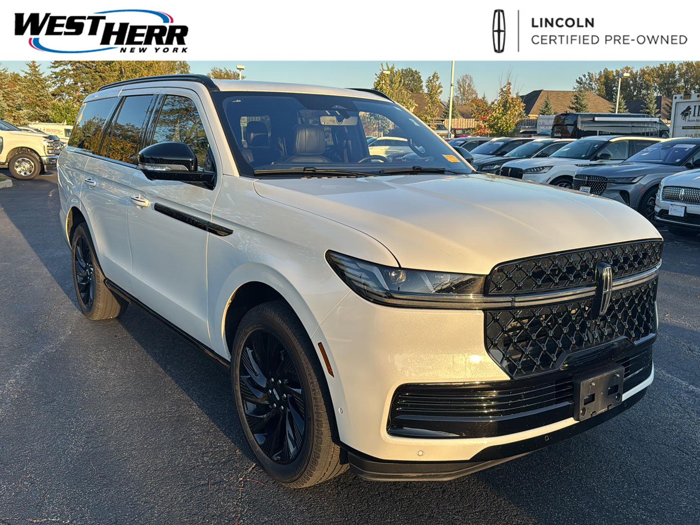 Pristine White Metallic Tri-Coat 2025 Lincoln Navigator SUV / Crossover Four-Wheel Drive Automatic