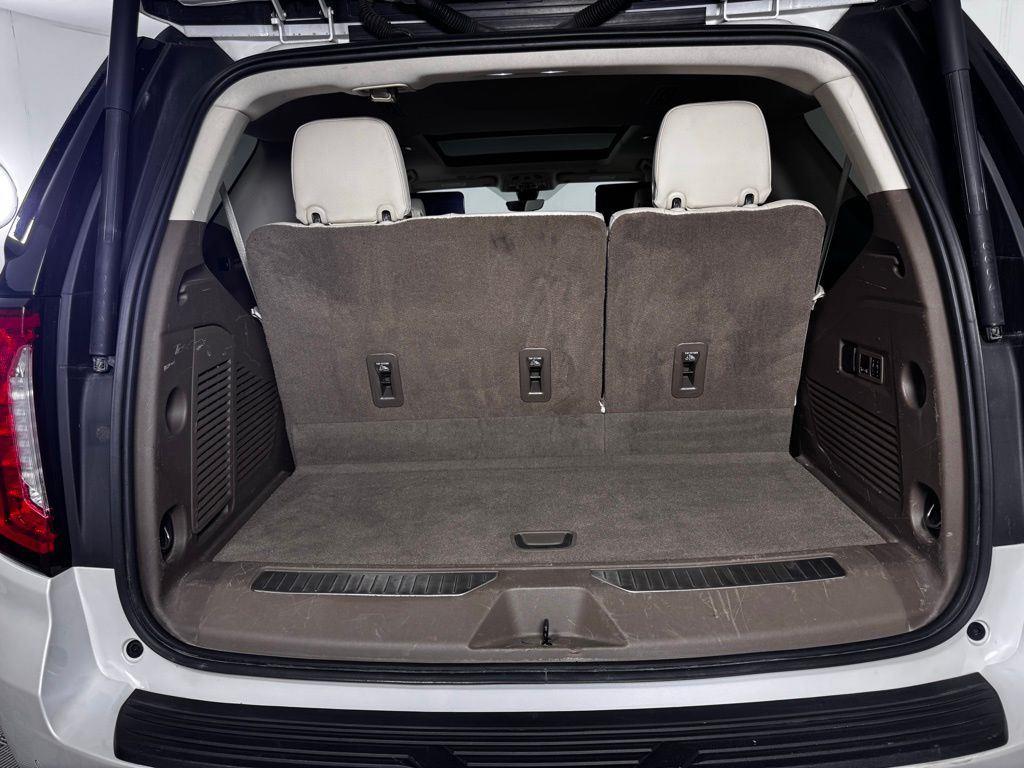 Used 2021 White Frost GMC Denali image 21