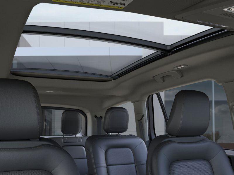 New 2026 White Metallic Lincoln Premiere image 22