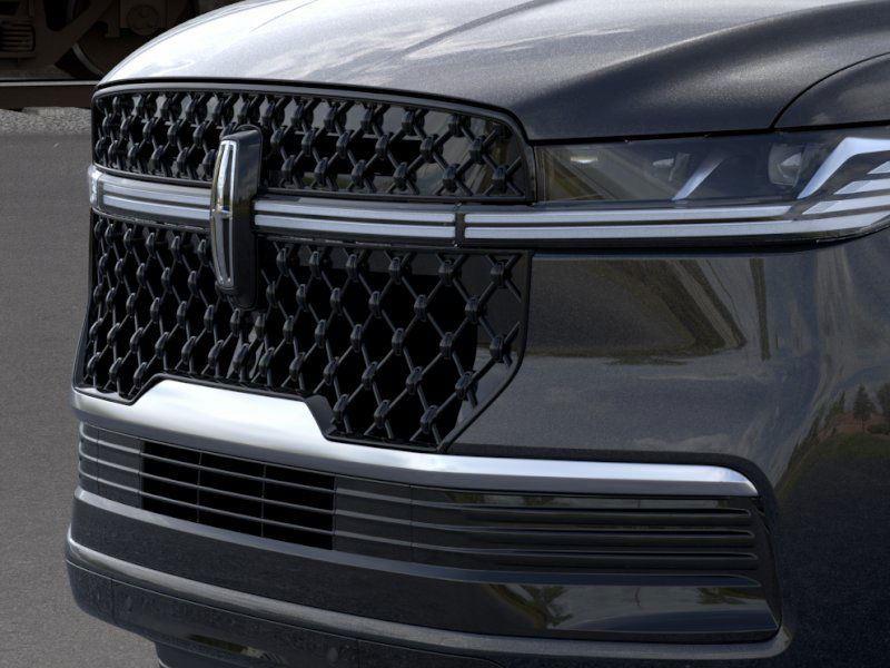 New 2026 Infinite Black Metallic Clearc Lincoln Reserve image 17