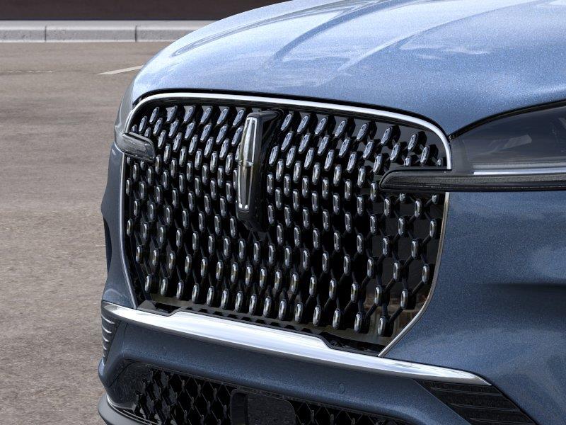 New 2026 Whisper Blue Metallic Clearcoat Lincoln Premiere image 17