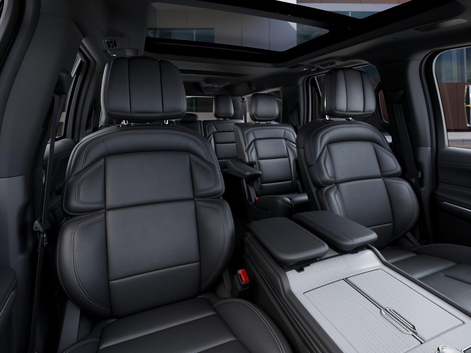 New 2027 Infinite Black Metallic Clearcoat Lincoln Reserve image 10