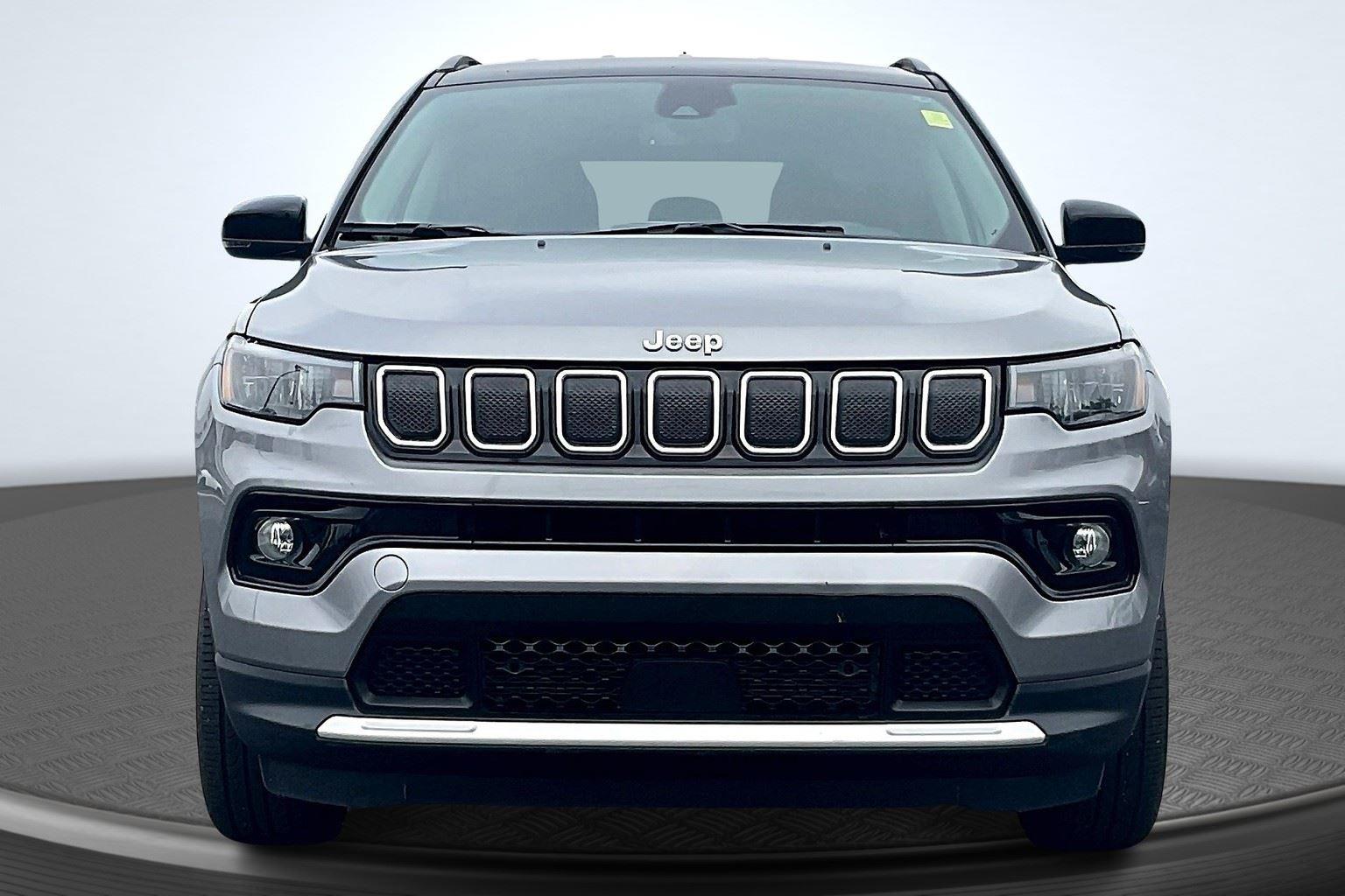 2022 Jeep Compass Limited photo 3