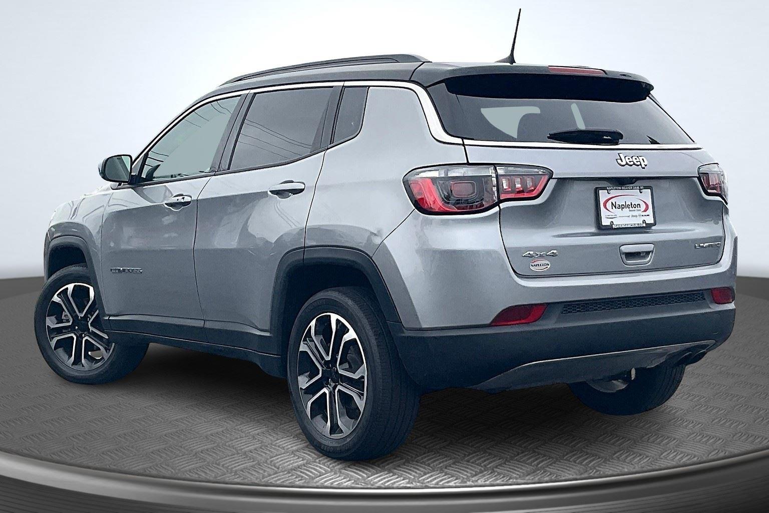 2022 Jeep Compass Limited photo 12