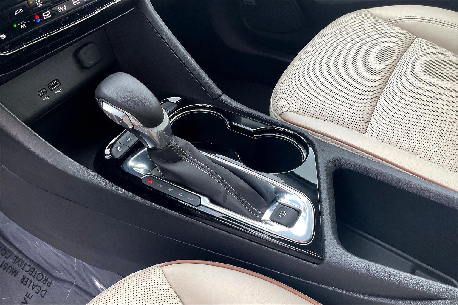 2024 Buick Encore GX Avenir photo 13