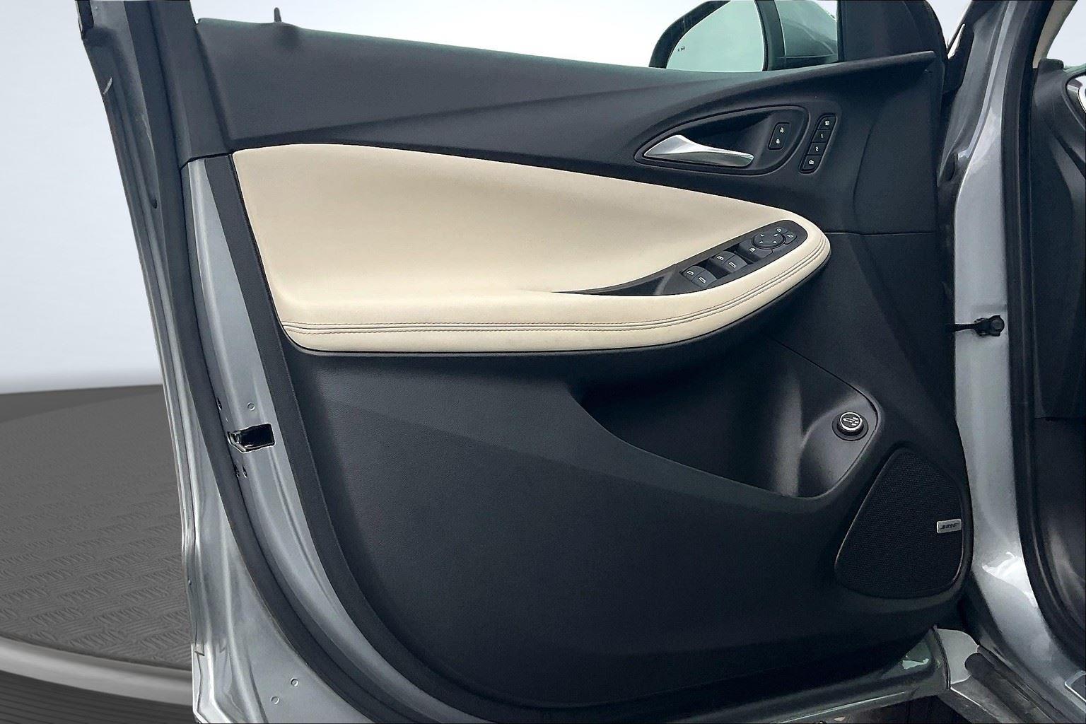 2024 Buick Encore GX Avenir photo 20