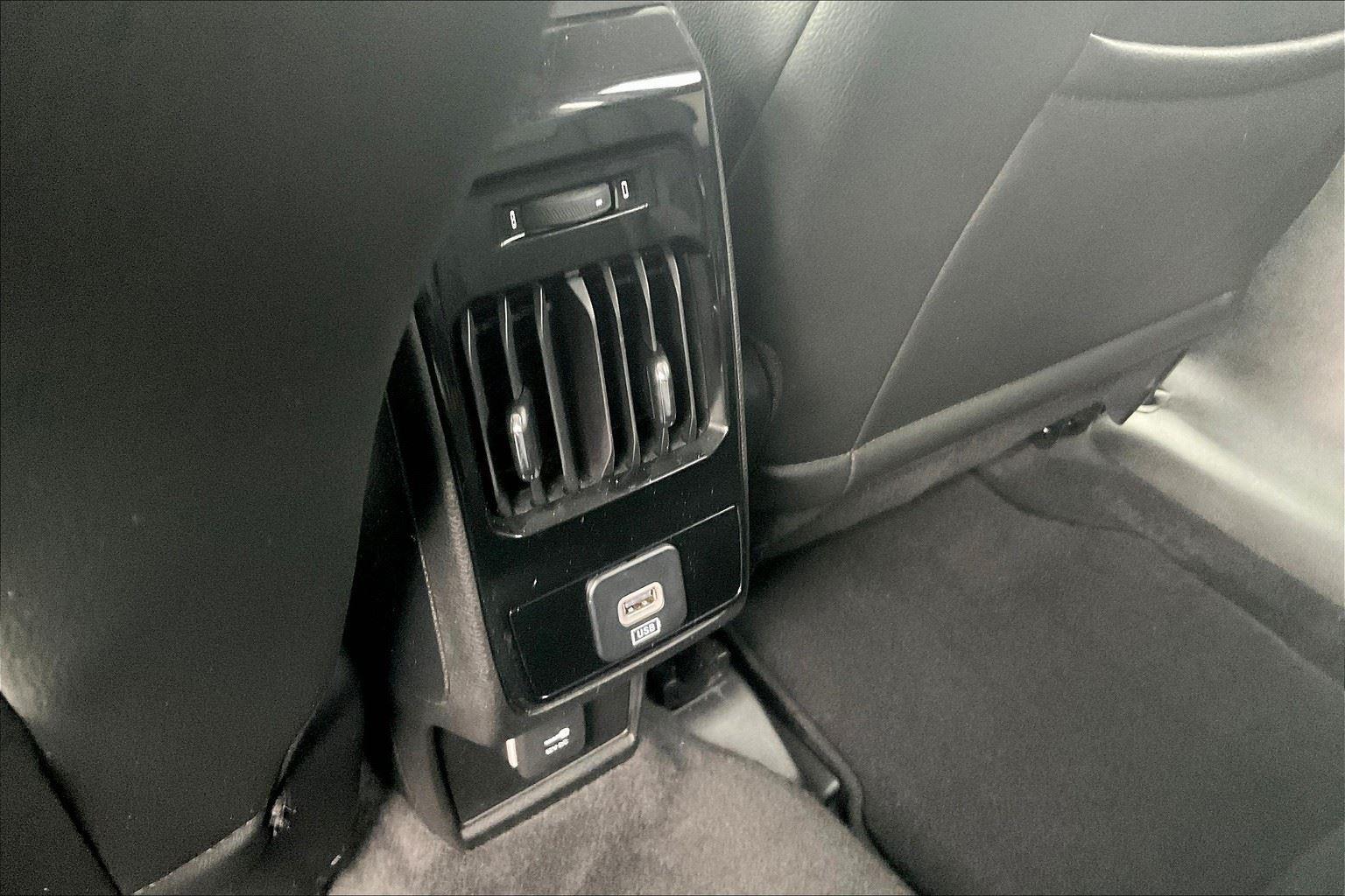 2022 Jeep Compass Limited photo 32