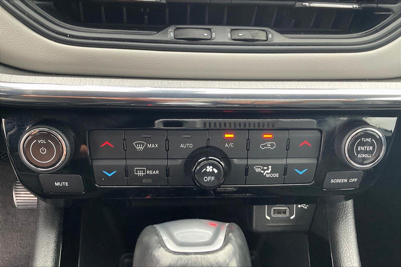 2022 Jeep Compass Limited photo 30