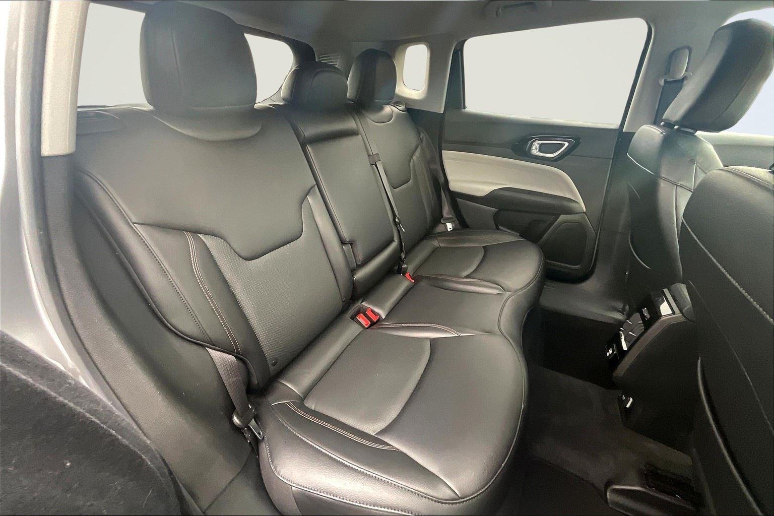 2022 Jeep Compass Limited photo 26