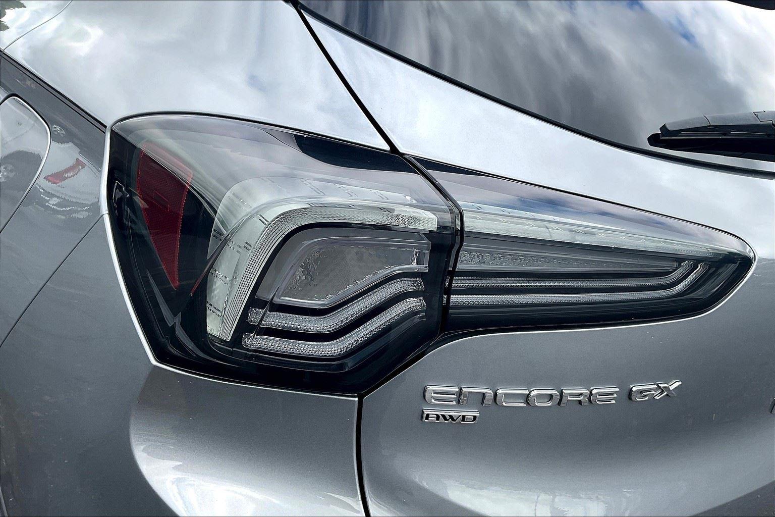 2024 Buick Encore GX Avenir photo 27