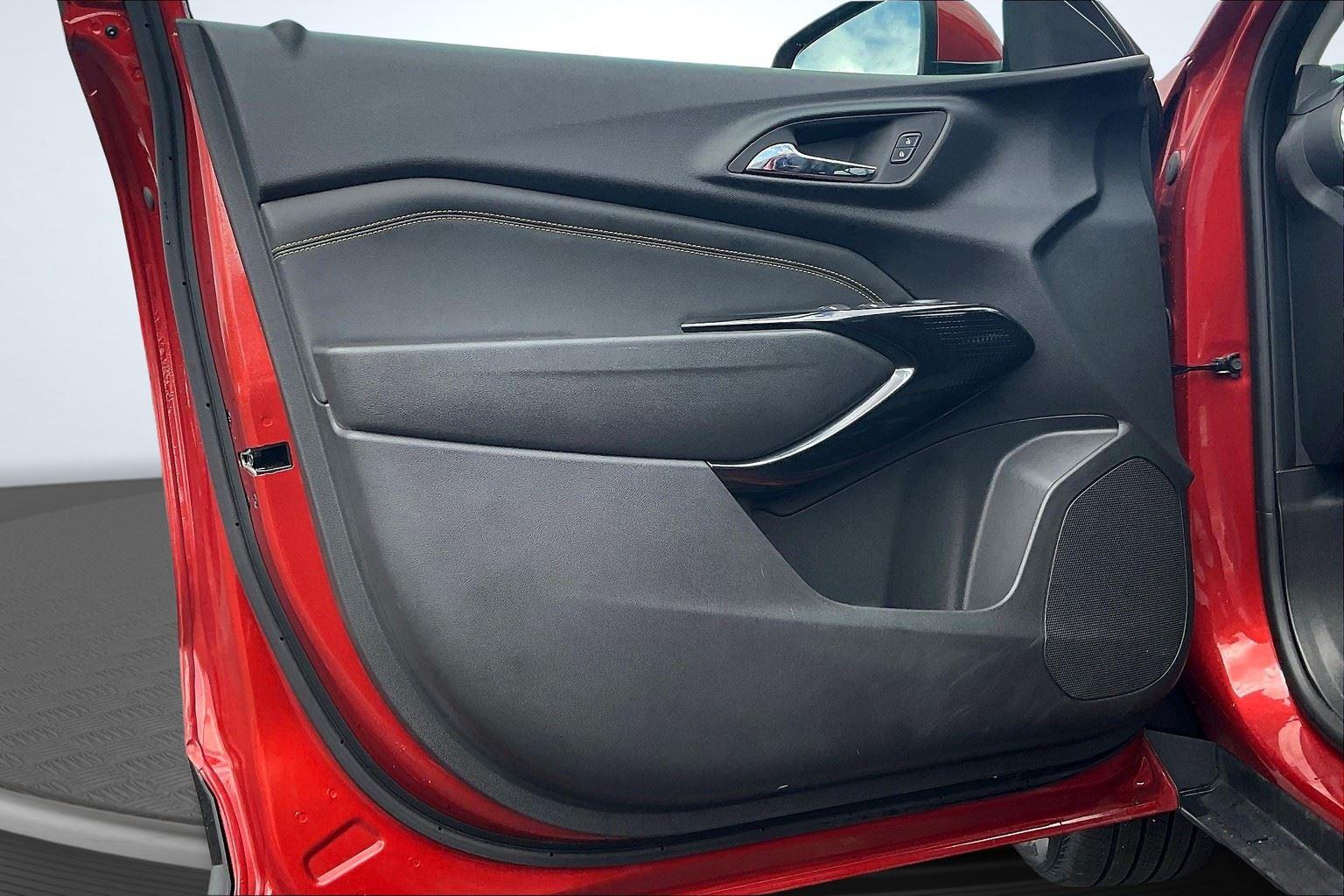 2024 Chevrolet Trax LT photo 23
