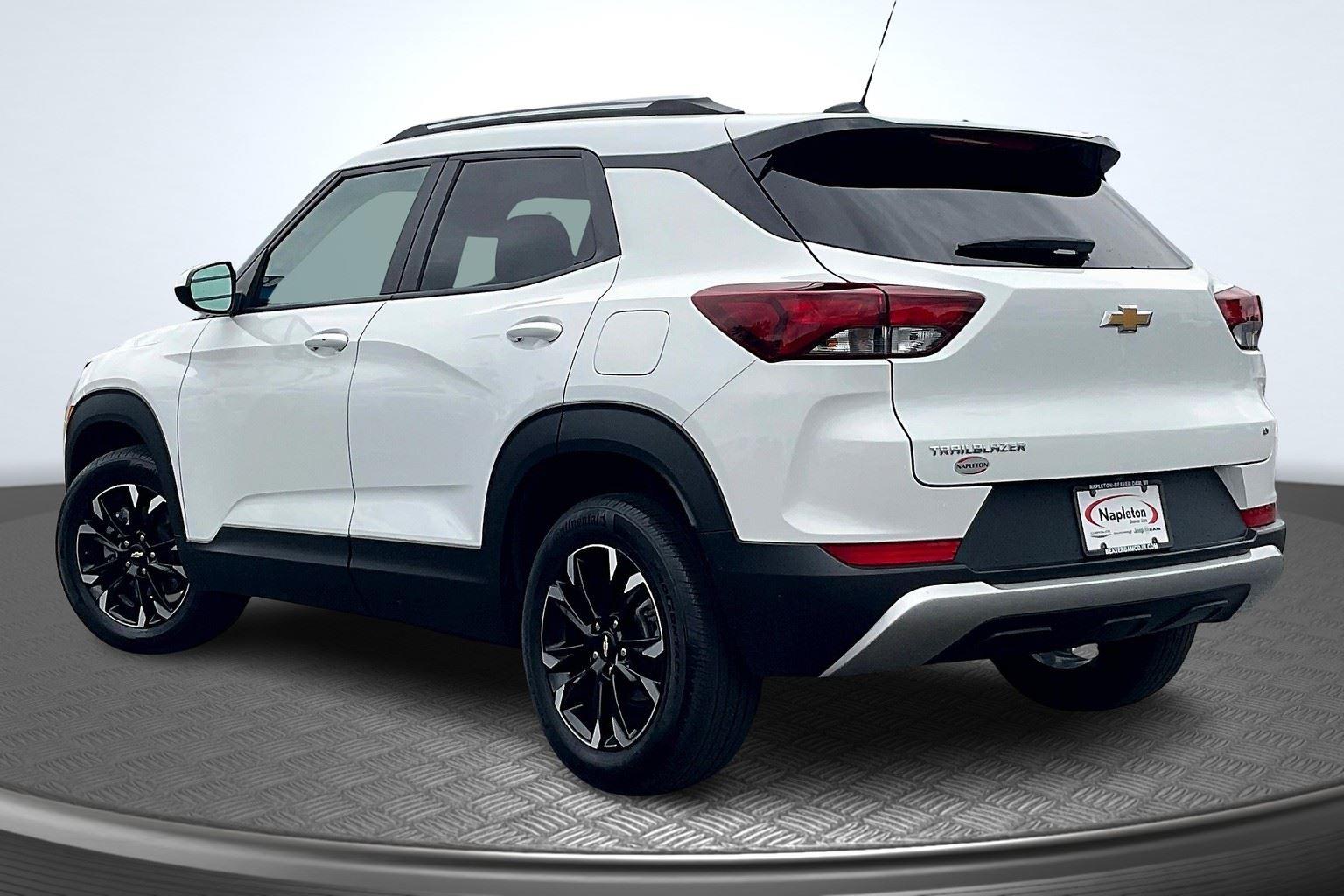 2024 Chevrolet Trax LT photo 46