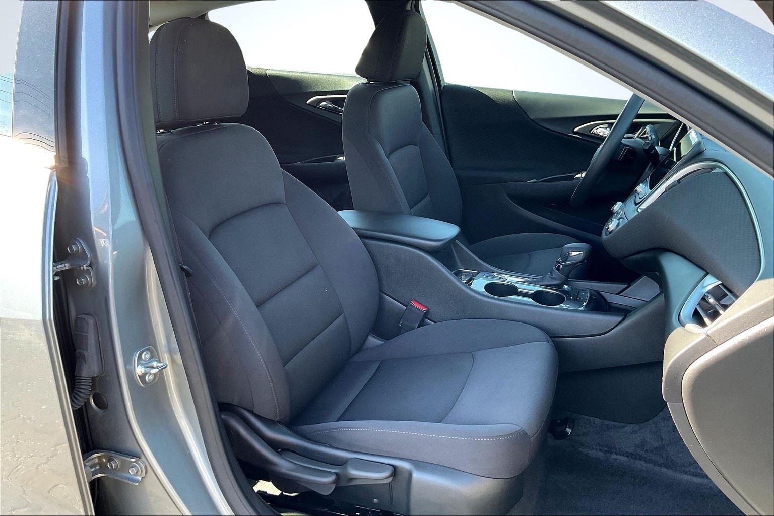 2023 Mazda Mazda3 Hatchback 2.5 Select photo 31